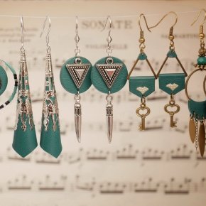 3 boucles d oreilles cuir d agneau vert sapin