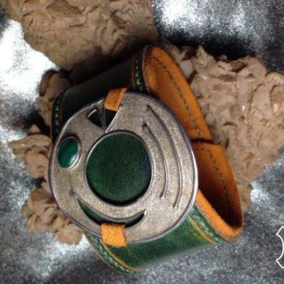 9 Manchette lune cuir et argent