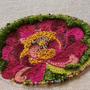 pivoine chenille 600k