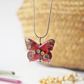 7 Chez Philomène Artisan Verrier Collier Papillon