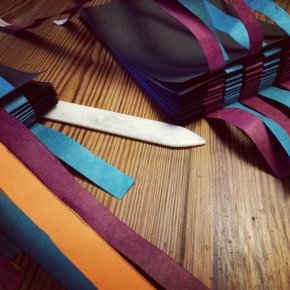 détail du tissage de papier