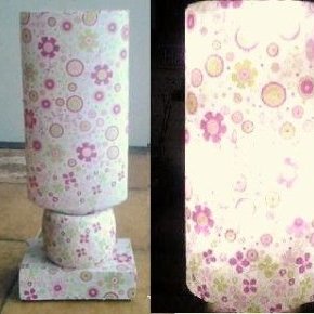 lampe fleurie allumée éteinte