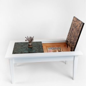 Mobilier VITRAIL en panneau OSB polychrome Jean Marc Lemahieu Sulniac Morbihan