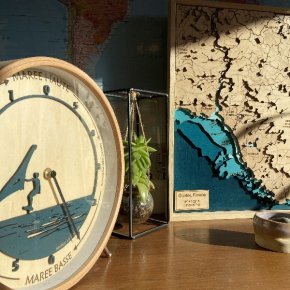 03 horloge et carte carré