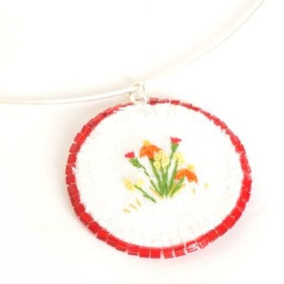 Collier ras de cou argent médaillon brodé