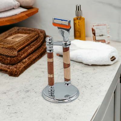 9 Rasoir et son support bois marquetté