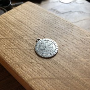 Boussole Viking sur médaille argent