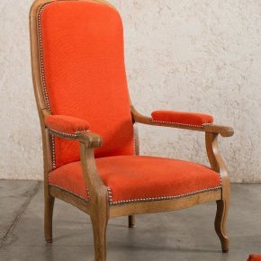 HibiscusPourpre fauteuil voltaire Amara Casal