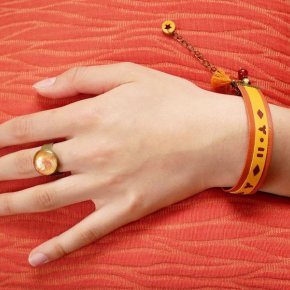 10 bracelet marqueterie de cuir et bague papier et resine